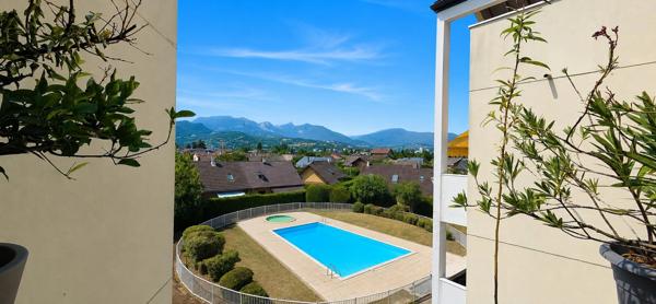 DUPLEX FAMILIAL DE 91 M² CARREZ – 139 M² AU SOL – 5 PIECES - PISCINE – TERRASSE – GARAGE – SAINT-ALBAN-LEYSSE (73)