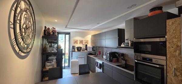 DUPLEX FAMILIAL DE 91 M² CARREZ – 139 M² AU SOL – 5 PIECES - PISCINE – TERRASSE – GARAGE – SAINT-ALBAN-LEYSSE (73)