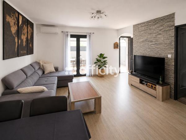 Maison
         3 pièces
        - 64 m² Exclusivité 270 000 € *