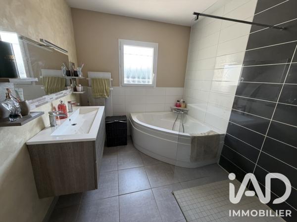 Maison à vendre 4 pièces 93,35 m² Allex