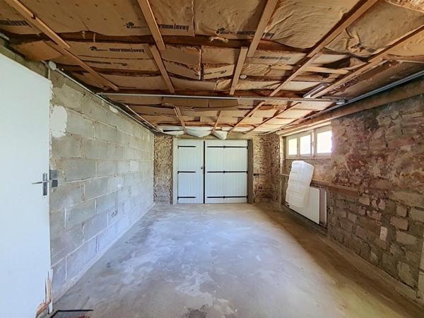 EXCLUSIVITÉ HENNEBONT : Belle maison au coeur d'une parcelle arborée