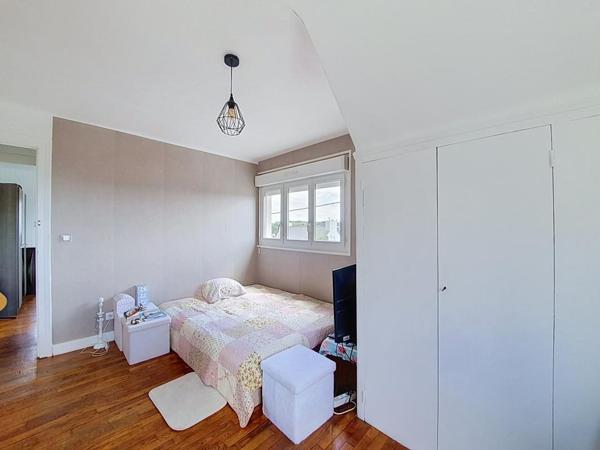 EXCLUSIVITÉ HENNEBONT : Belle maison au coeur d'une parcelle arborée