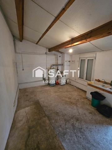 Maison individuelle de 3 chambres avec garage et grand terrain