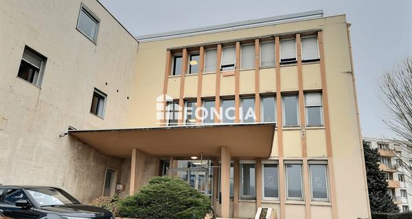 À vendre Local commercial 1338 m² - Vienne 38200