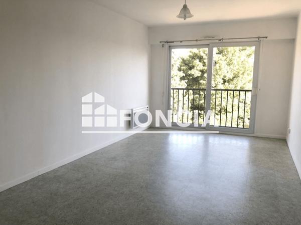 Location Studio 29.76 m² - 21 RUE ALEXANDRE FATTON Amiens 80000
