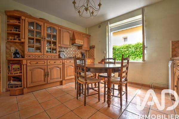 Maison à vendre 10 pièces 277 m² Panazol