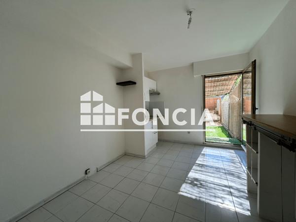 Location Studio 17.02 m² - 738 CHEMIN DES COMBES Antibes 06600