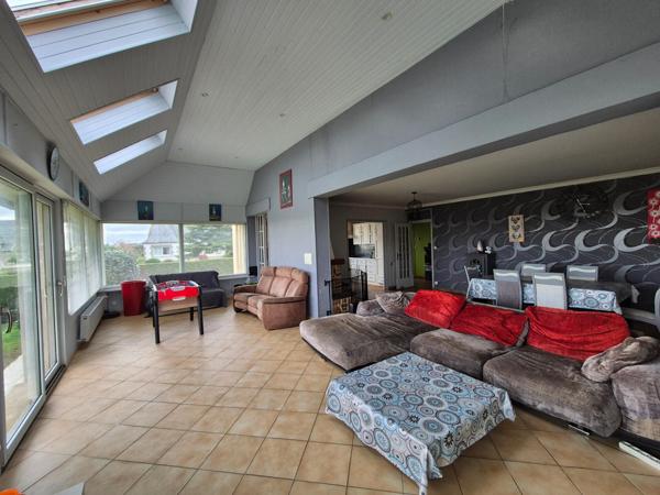 Maison 6 pièces de 148m² sur un terrain de 2119m²