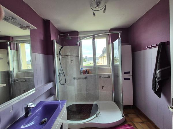 Maison 6 pièces de 148m² sur un terrain de 2119m²