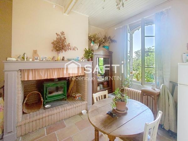 A proximité de Montastruc La Conseillére Toulousaine avec piscine  en position dominante