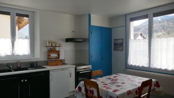 FAVERGES. APPARTEMENT DE 94.39M² AVEC CAVE ET GARAGE AU CENTRE VILLE