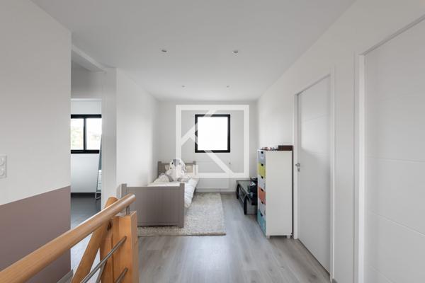 Maison contemporaine avec piscine