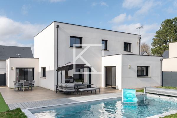 Maison contemporaine avec piscine