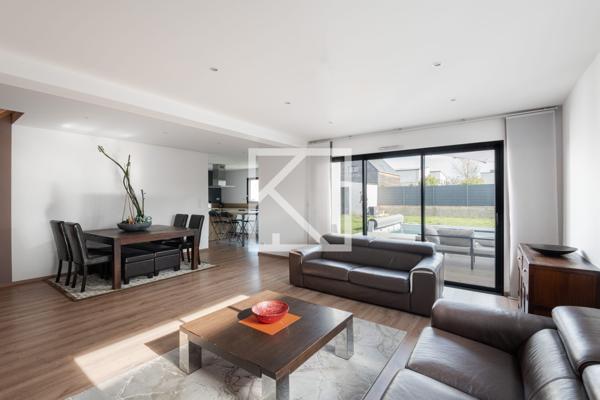 Maison contemporaine avec piscine