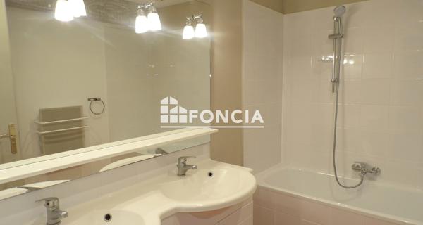 Location Appartement 3 pièces 67.99 m² - Cavaillon 84300