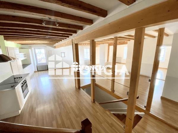 Location Appartement 5 pièces 252.2 m² - 9 RUE DU PRIEURE Divonne- Les- Bains 01220