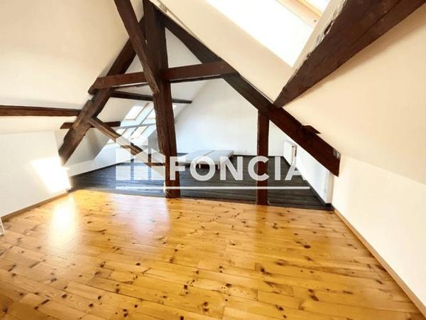 Location Appartement 5 pièces 252.2 m² - 9 RUE DU PRIEURE Divonne- Les- Bains 01220