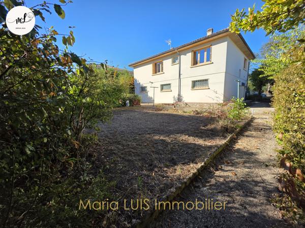 Maison traditionnelle 3 chambres avec 187 m² de surface utile et jardin sans vis-à-vis