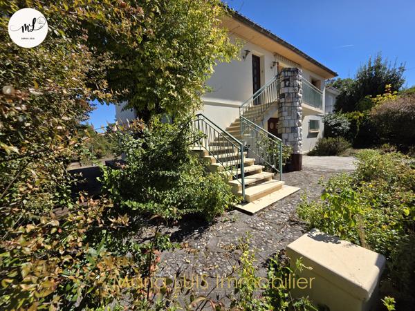 Maison traditionnelle 3 chambres avec 187 m² de surface utile et jardin sans vis-à-vis