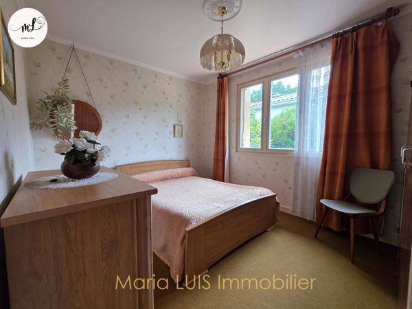 Maison traditionnelle 3 chambres avec 187 m² de surface utile et jardin sans vis-à-vis