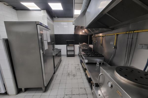 Fonds De Commerce
        
        - 172 m² 59 000 € *
