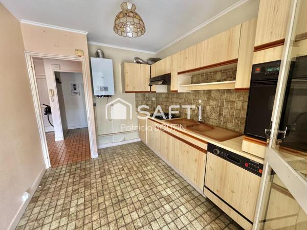 NIORT APPARTEMENT 1 CHAMBRE, DEUX BALCONS ET CAVE !