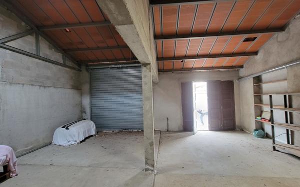 Maison à vendre    1 pièce •  Prades