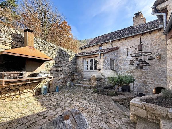 La Cresse (12640) Sur les hauteurs de La Cresse – Maison en pierre rénovée avec vue vallée + gîte indépendant