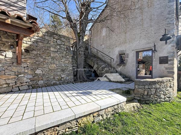 La Cresse (12640) Sur les hauteurs de La Cresse – Maison en pierre rénovée avec vue vallée + gîte indépendant