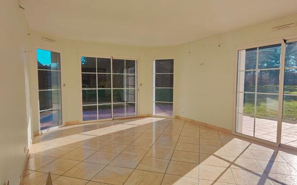 Maison à vendre    7 pièces •  La Baule-Escoublac