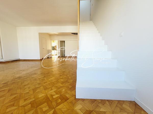 Duplex dernier étage - 4 chambres- 3 SDB - Balcon