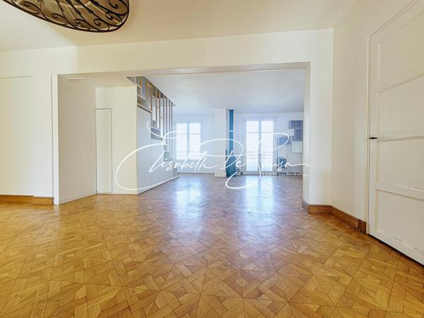 Duplex dernier étage - 4 chambres- 3 SDB - Balcon