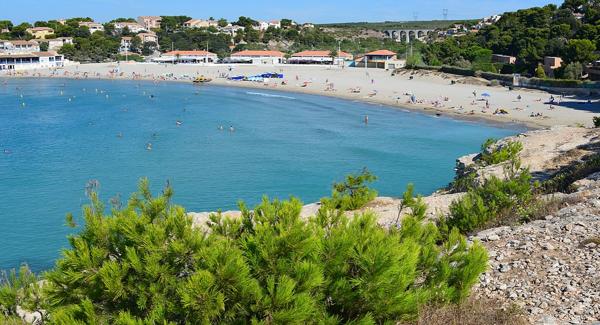 Carro (13500) Carro plage sur la cote bleue , face à la mer Villa de 4 piéces avec terrasse et jardin