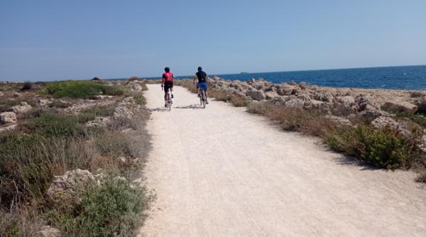 Carro (13500) Carro plage sur la cote bleue , face à la mer Villa de 4 piéces avec terrasse et jardin