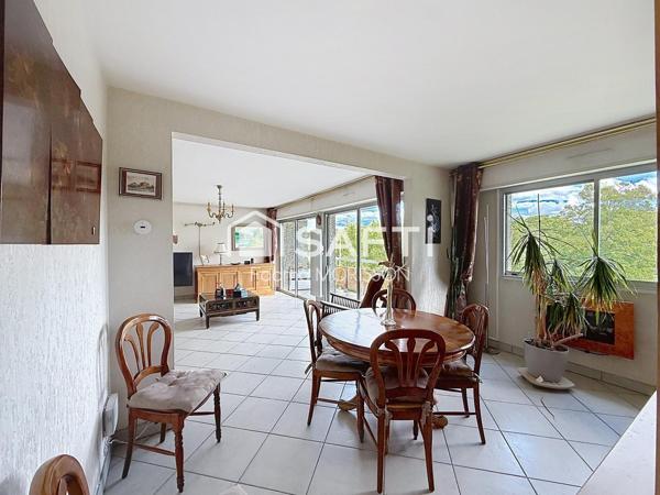 Appartement 99m² vue exceptionnelle sur la Seine !