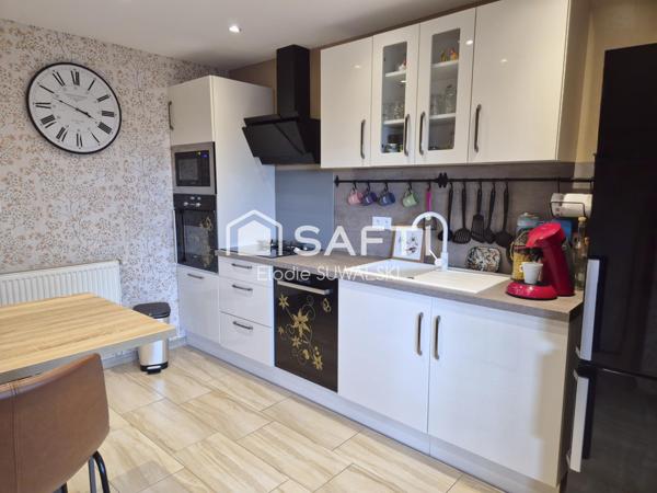 Coup de cœur assuré, confort et bel espace de vie!