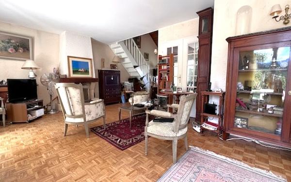 Maison à vendre    5 pièces • 120 m2 Mennecy