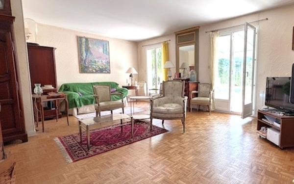 Maison à vendre    5 pièces • 120 m2 Mennecy