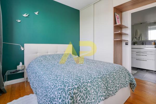 Appartement Antony 2 pièce(s) 44 m2 €280 000 ** - Référence 496