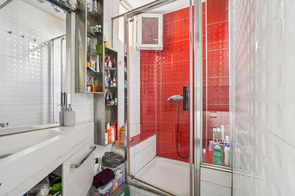 A VENDRE - 35 m² - HOPITAL DE MONTREUIL