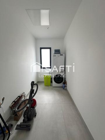 Magnifique Villa neuve de 2022 - 139 m2 hab avec Piscine en pierre de Bali