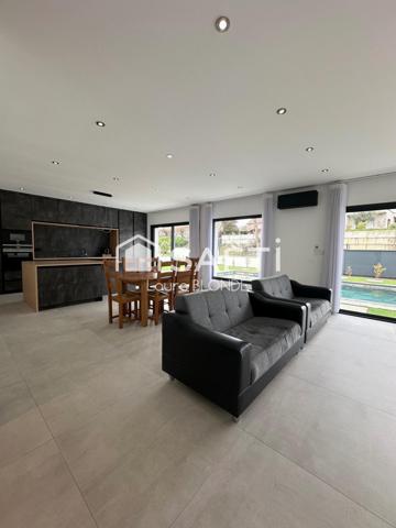 Magnifique Villa neuve de 2022 - 139 m2 hab avec Piscine en pierre de Bali