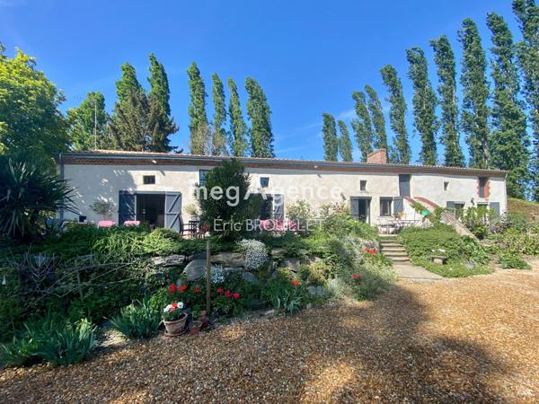 Maison à SAINT-FLORENT-LE-VIEIL, 49410 - 7 pièces 217m²