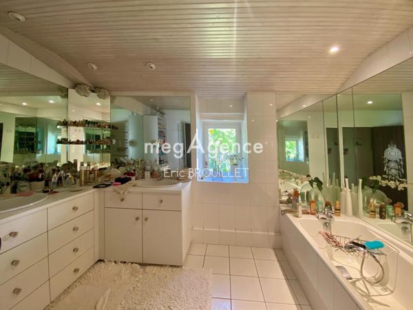 Maison à SAINT-FLORENT-LE-VIEIL, 49410 - 7 pièces 217m²