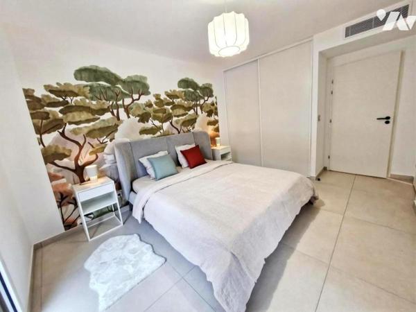 Appartement T4 avec terrasse + parking double 