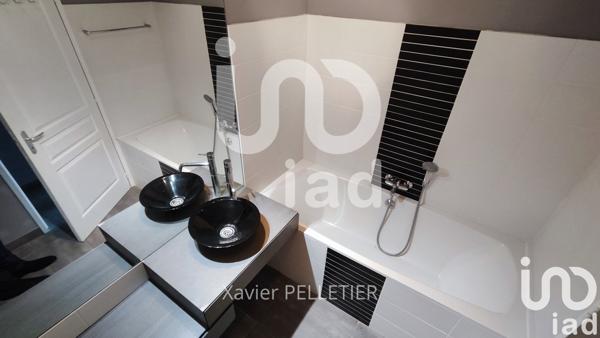 Appartement 4 pièces de 75 m² à Sète (34200)