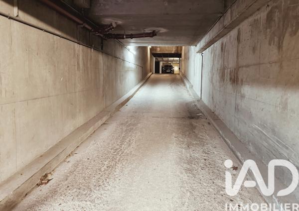 Parking à vendre 11 m² Paris 20