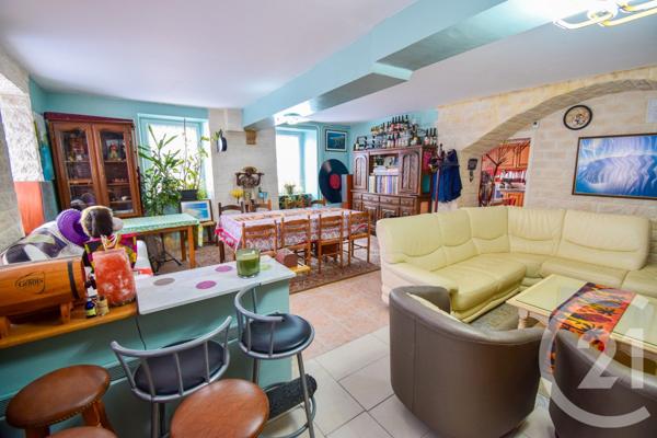 Maison à vendre  5 pièces - 136,72 m2 ST CYR DE VALORGES - 42