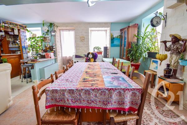 Maison à vendre  5 pièces - 136,72 m2 ST CYR DE VALORGES - 42