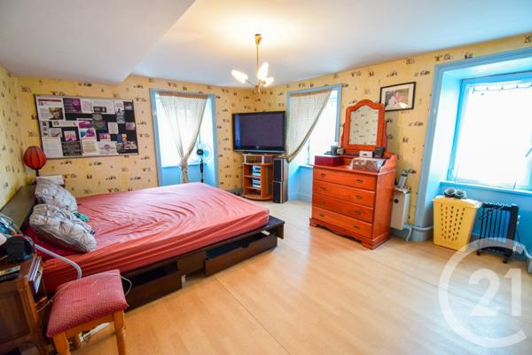 Maison à vendre  5 pièces - 136,72 m2 ST CYR DE VALORGES - 42